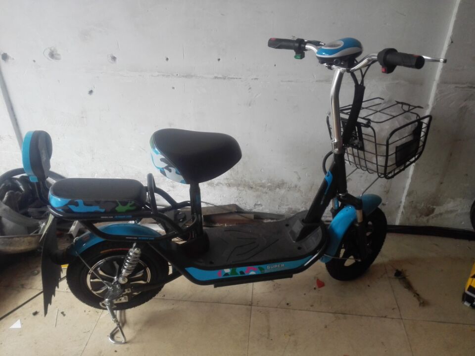 电动车 兰色 2.jpg