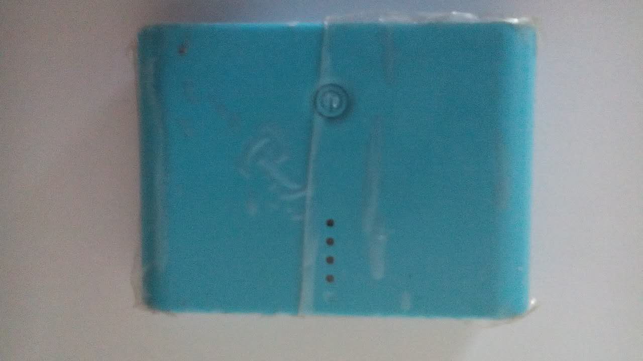 移动电源 蓝色 正面.jpg